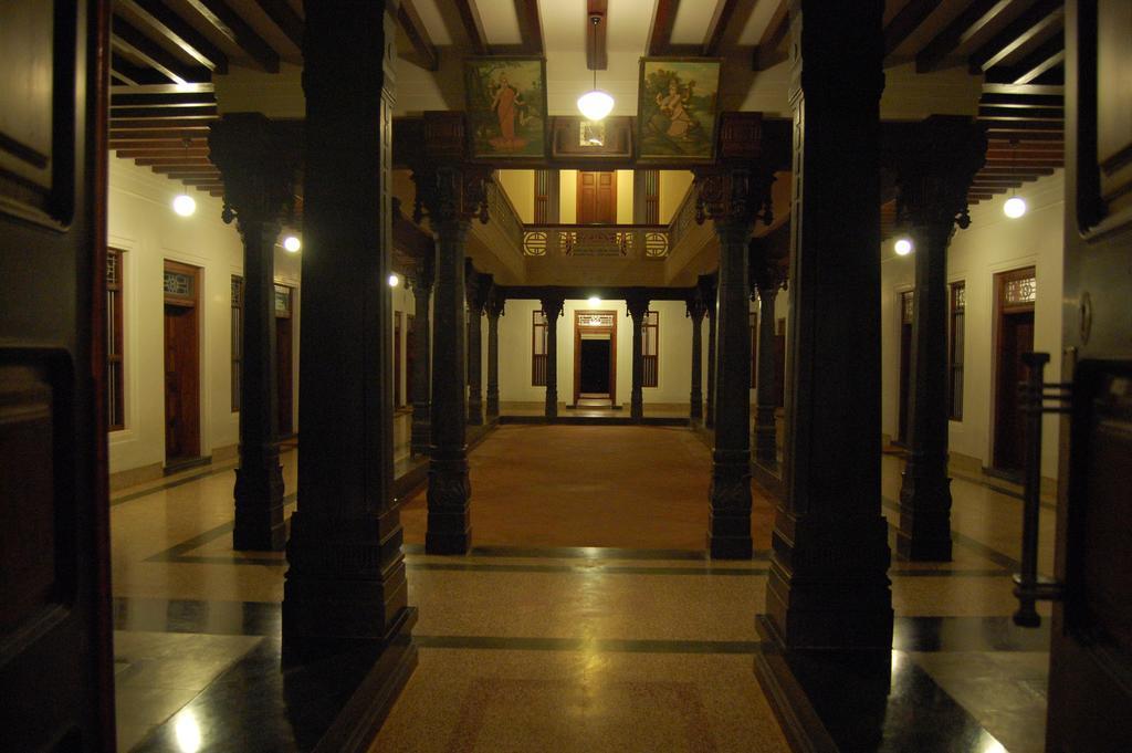 Visalam Chettinad Palace - A Cgh Earth Experience Kānādukāttān Kültér fotó