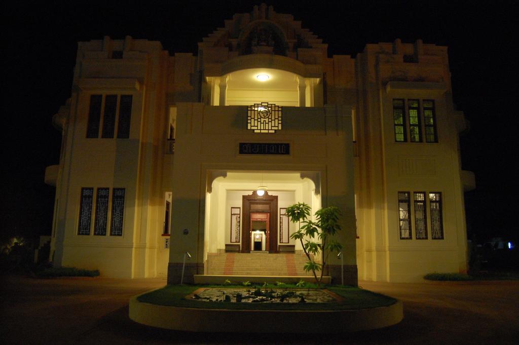 Visalam Chettinad Palace - A Cgh Earth Experience Kānādukāttān Kültér fotó