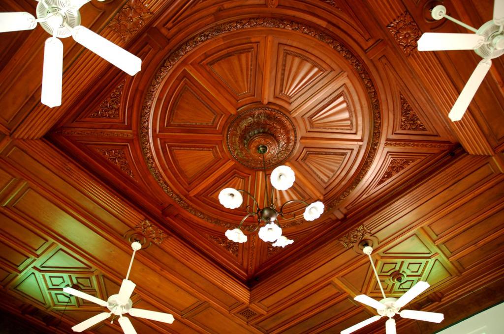 Visalam Chettinad Palace - A Cgh Earth Experience Kānādukāttān Kültér fotó