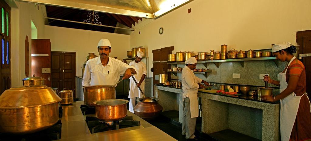 Visalam Chettinad Palace - A Cgh Earth Experience Kānādukāttān Kültér fotó