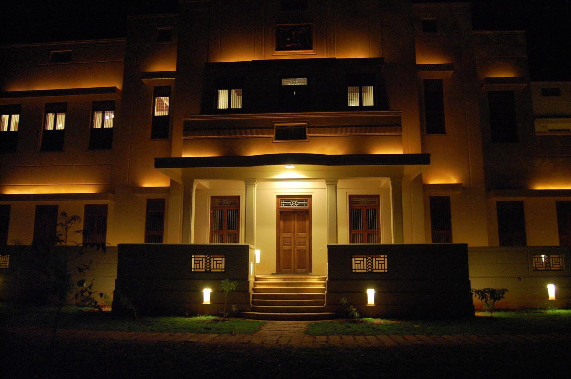 Visalam Chettinad Palace - A Cgh Earth Experience Kānādukāttān Kültér fotó